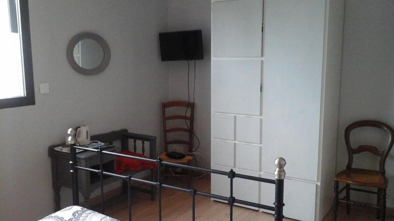 Bed and Breakfast L Atelier Кастельжалу Экстерьер фото